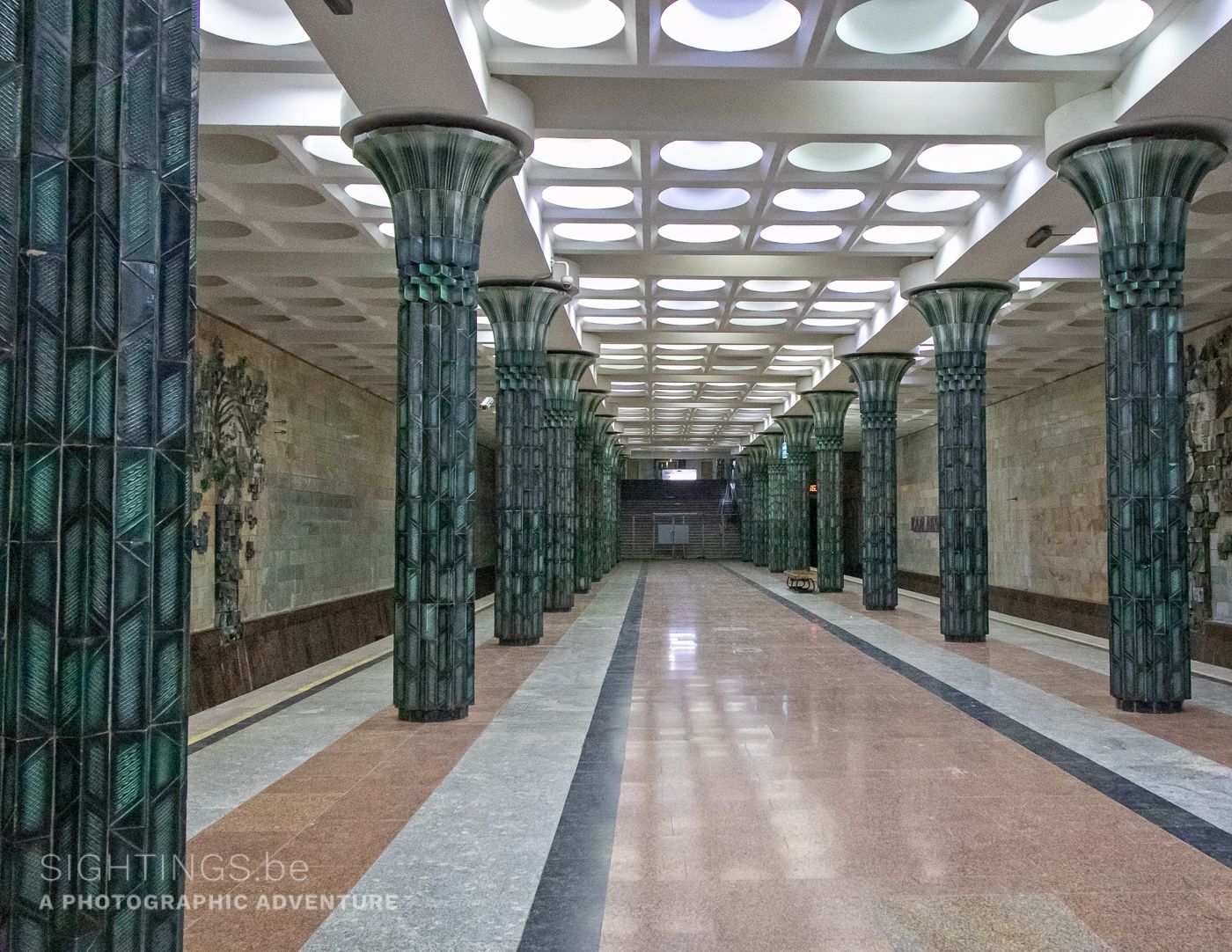 Kosmonavtlar metro station, Tashkent